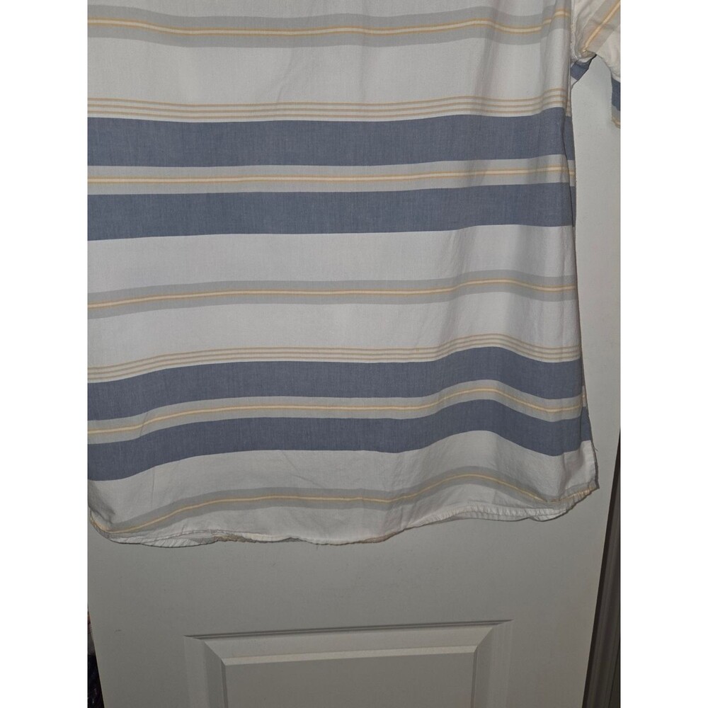 Columbia Men's Short Sleeve Button Down Shirt - Picture 8 of 9